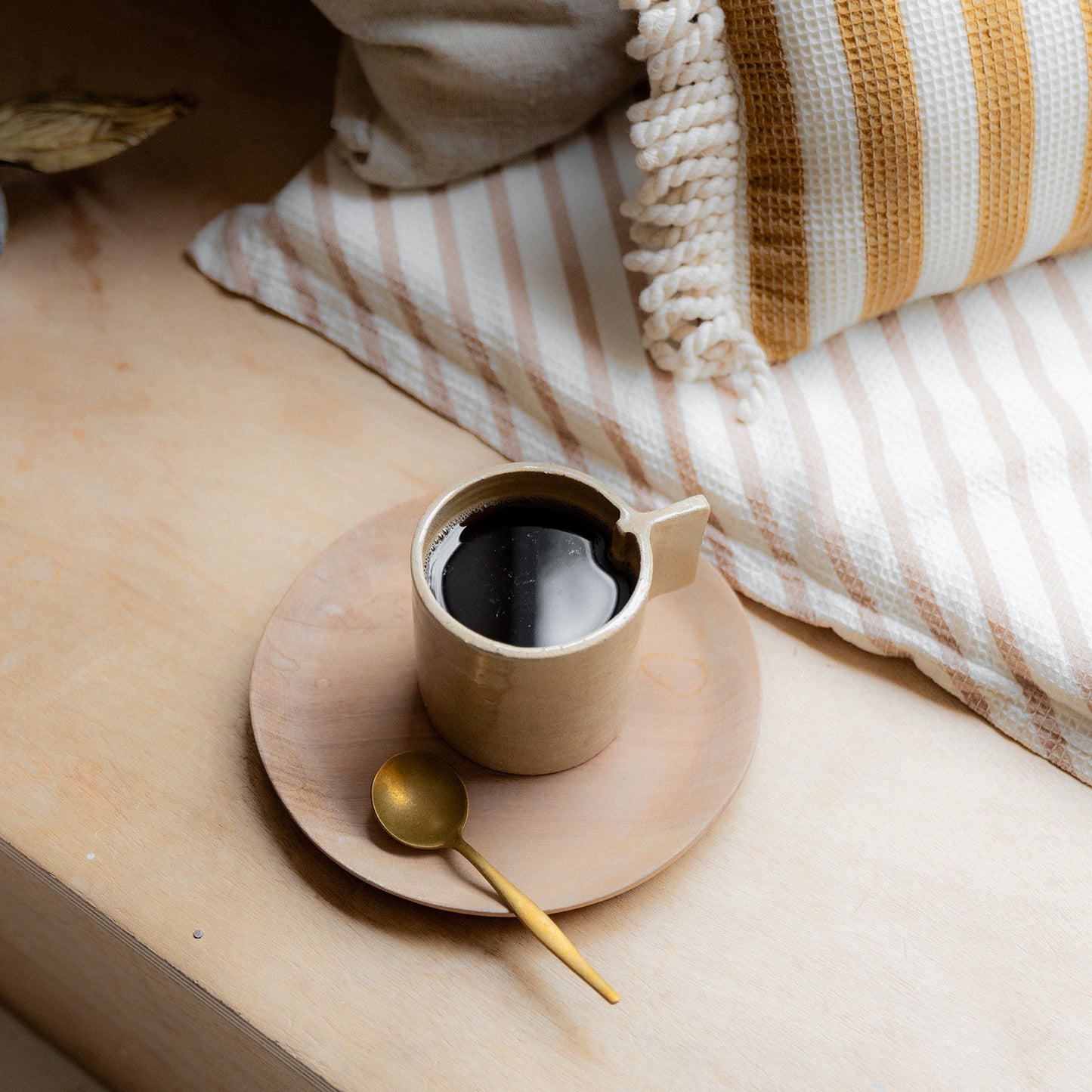 Mélange – Tea/Coffee Mug with Honey Handle