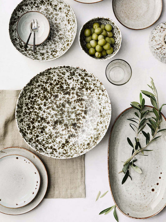 Rivoli – Handcrafted Stoneware Salad Bowl with Speckled Pattern - Medium